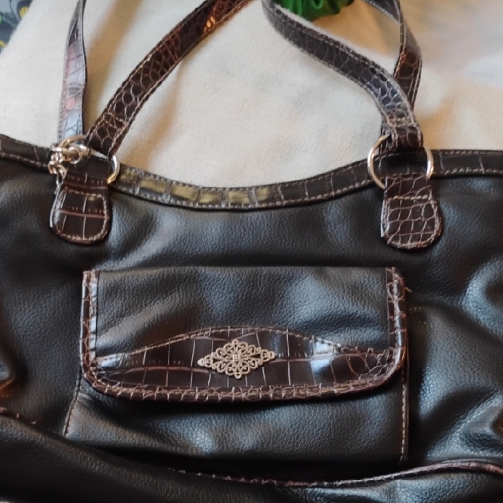 Classic Black and Brown Leather Shoulder Bags with Metal Details